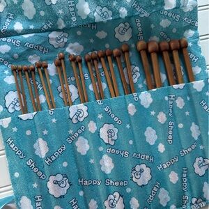 Bamboo Knitting Needles with Sheep Print Case